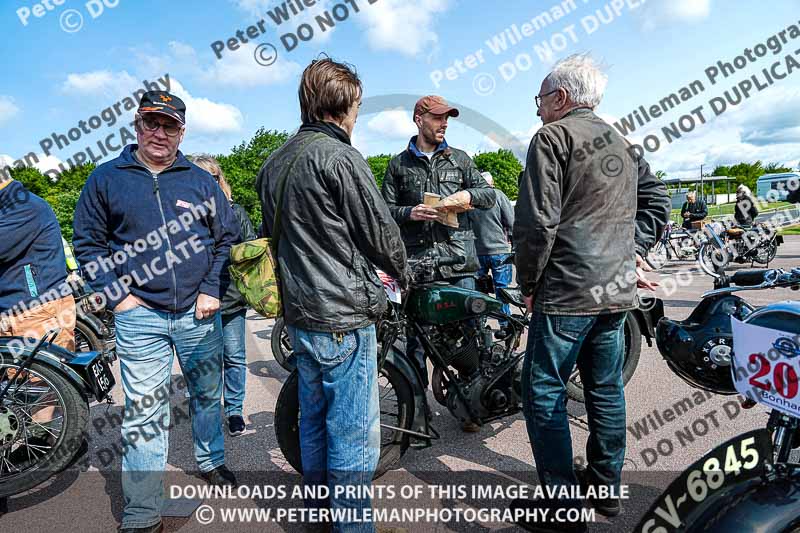 Vintage motorcycle club;eventdigitalimages;no limits trackdays;peter wileman photography;vintage motocycles;vmcc banbury run photographs